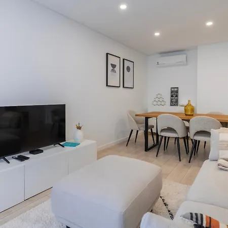 Charming 2Bdr Apartment With Garage By Lovelystay Apartamento *
